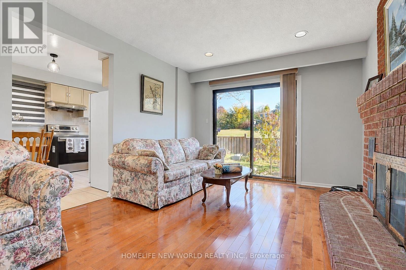 23 Shepmore Terrace, Toronto, ON photo 18