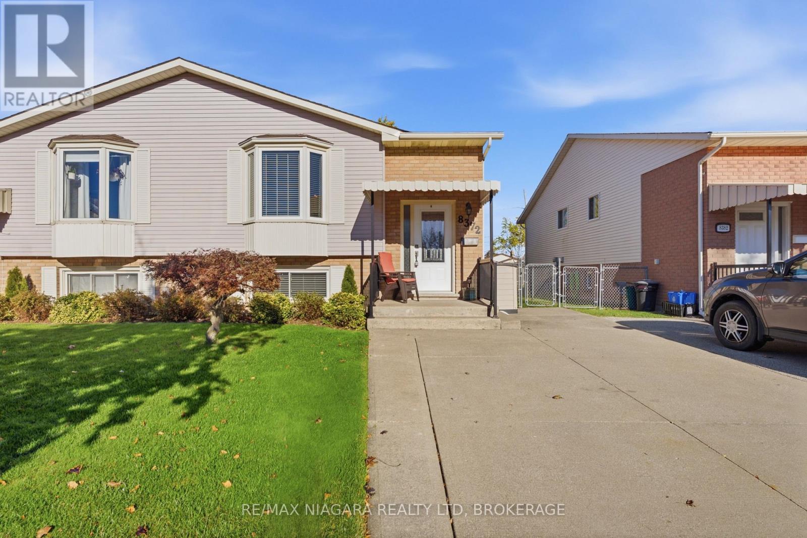 8372 MUNDARE CRESCENT, Niagara Falls (Chippawa) — photo 2