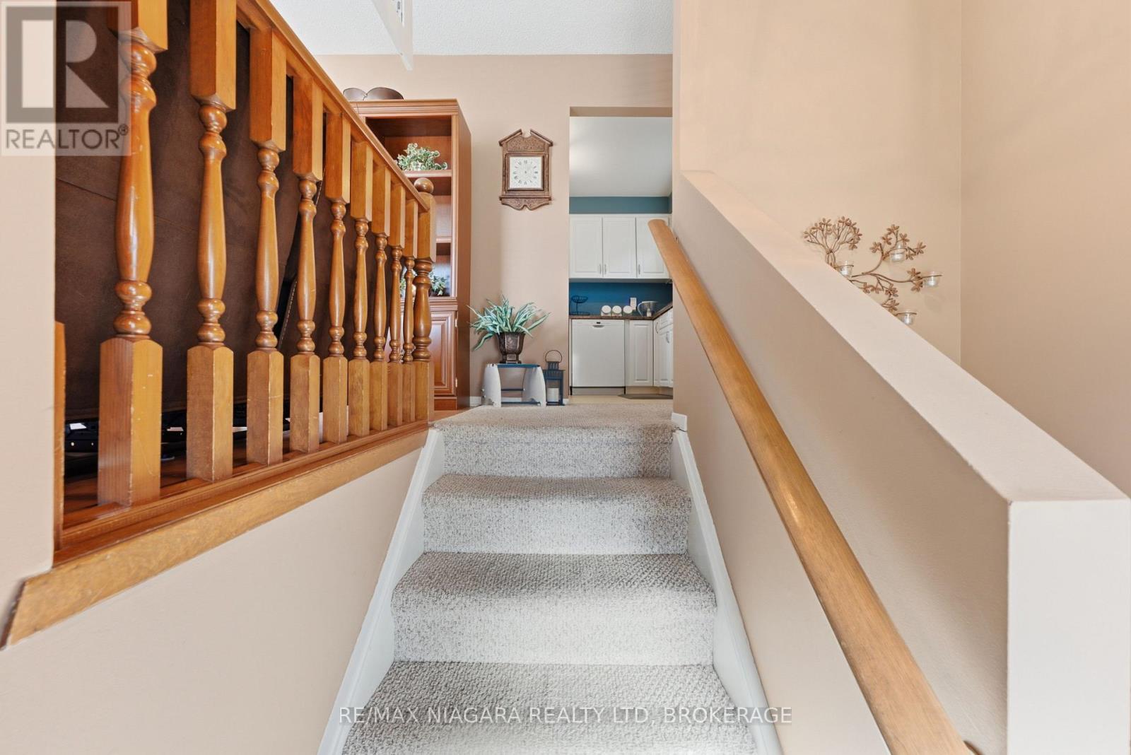 8372 MUNDARE CRESCENT, Niagara Falls (Chippawa) — photo 3