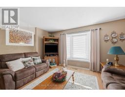 Bedroom 2 - 8372 Mundare Crescent, Niagara Falls, ON L2G7M5 Photo 6
