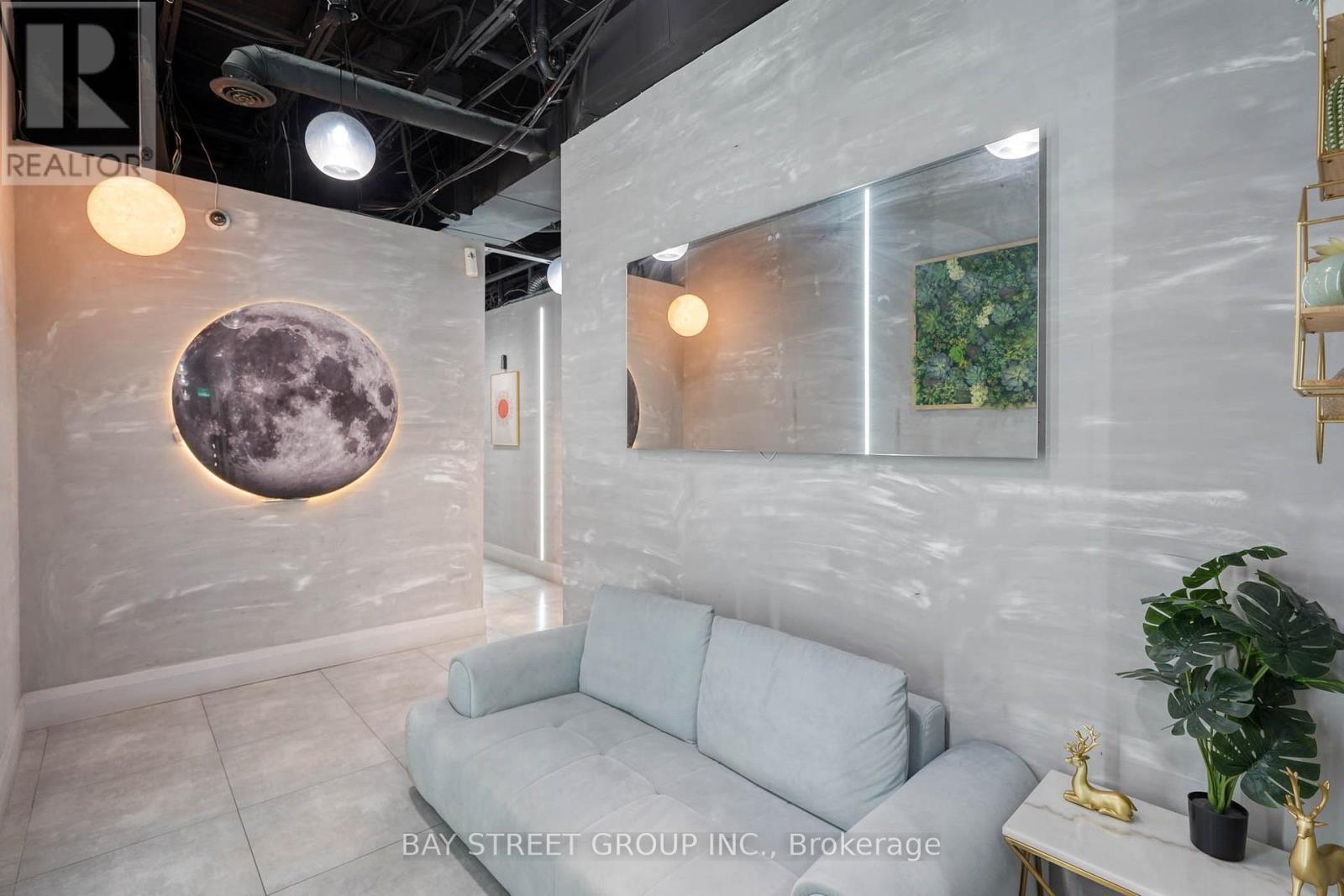 FIRST FLOOR - 405 DUNDAS STREET W, Toronto (Kensington-Chinatown) — photo 7