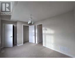 438 Kwapis Boulevard, Newmarket, ON L3X3K4 Photo 13
