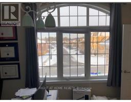 438 Kwapis Boulevard, Newmarket, ON L3X3K4 Photo 17