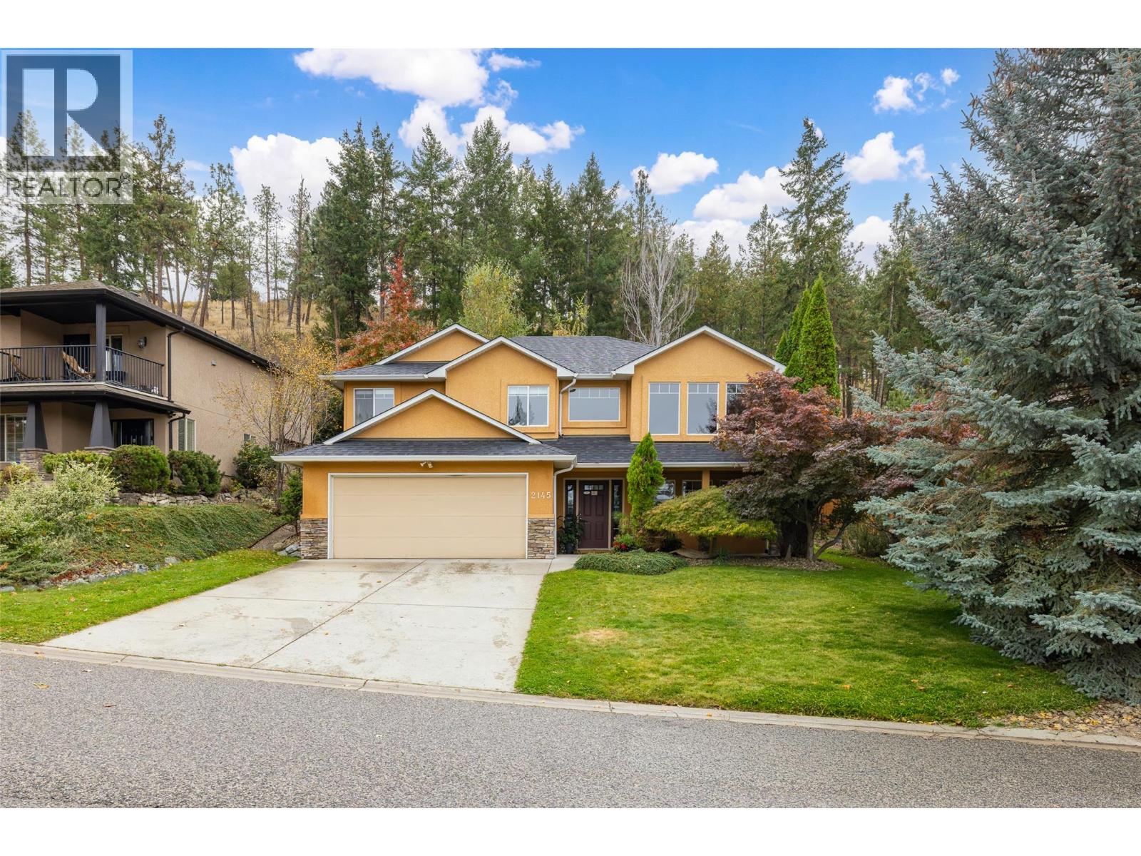 2145 Chilcotin Crescent — photograph 2