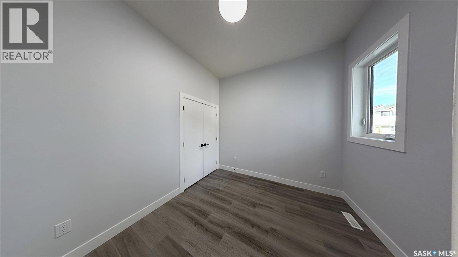715 Nazarali UNION, Saskatoon Saskatchewan — photo 4