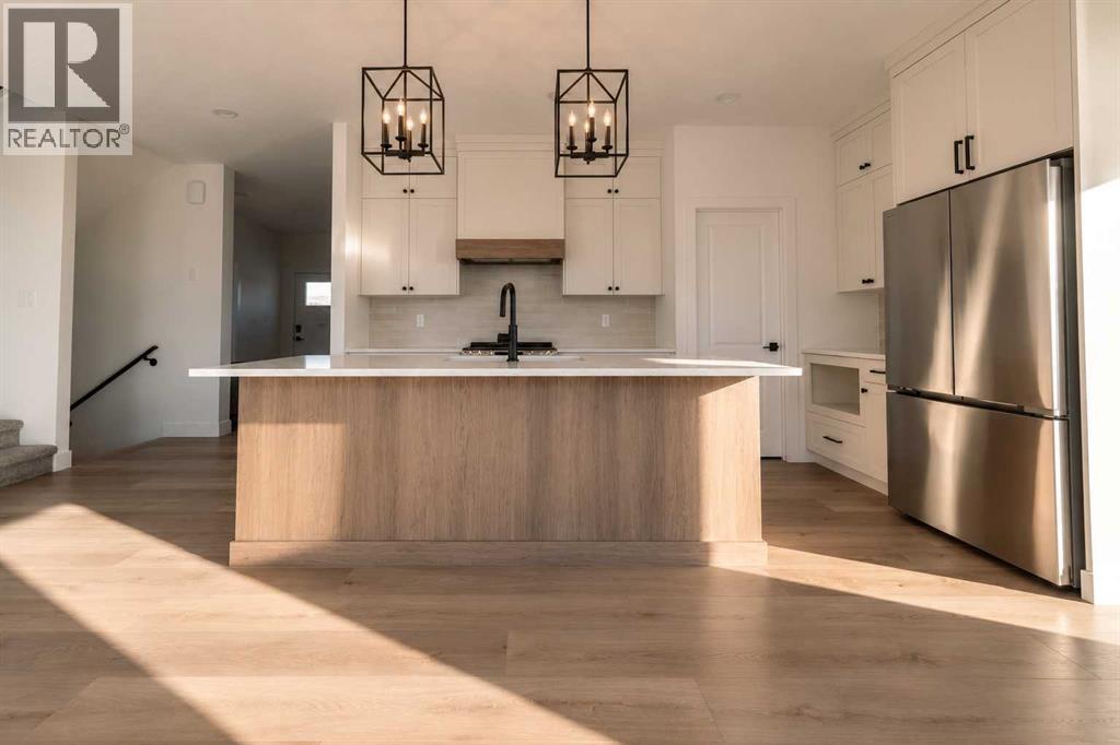 726 Sixmile End S, photo 13 of 37