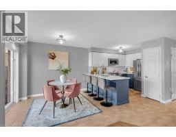 Family room - 32 Tossell Avenue, Hamilton, ON L0R1P0 Photo 9