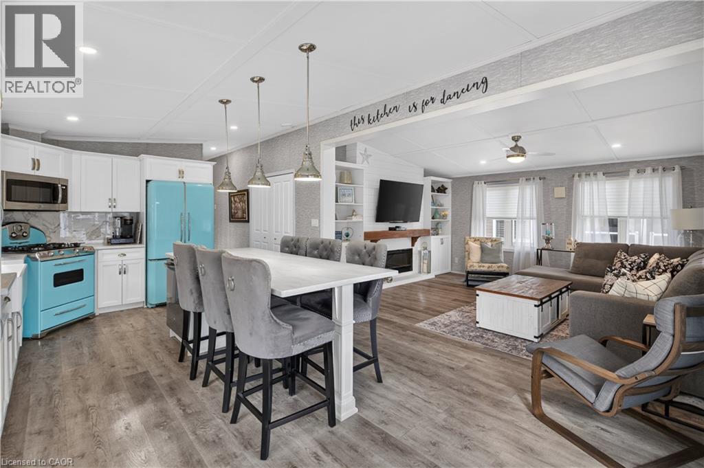 Photo of 4449 MILBUROUGH Line Unit# 5 Oak Street