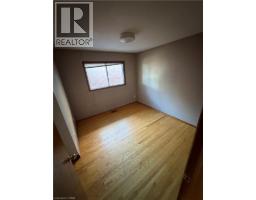 4pc Bathroom - 10 Cardill Crescent Unit# Upper Level, Waterloo, ON N2L3Y6 Photo 7