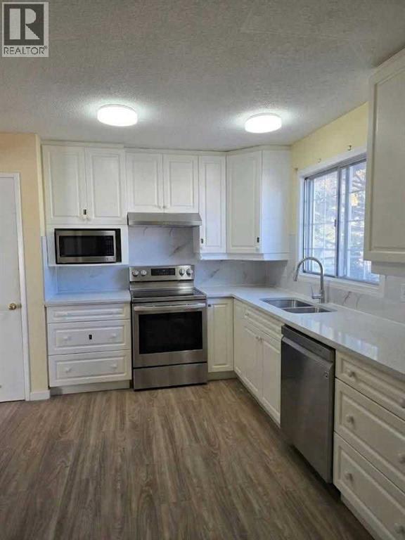 5051 Vantage Crescent NW, Calgary — photo 6