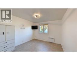 4pc Bathroom - 30 All. Des Chenard, Caraquet, NB E1W1A5 Photo 6