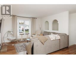 33 Corrigan Street thumbnail 3