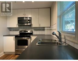 Unit C - 129 LeMarchant Road thumbnail 2