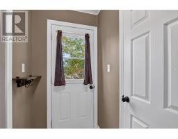 38 Mollison Crescent thumbnail 12
