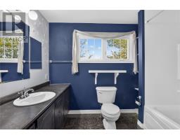 38 Mollison Crescent thumbnail 22