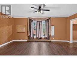 38 Mollison Crescent thumbnail 25