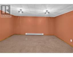 38 Mollison Crescent thumbnail 32