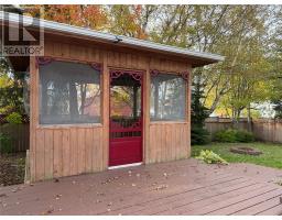 38 Mollison Crescent thumbnail 37
