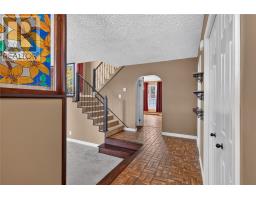 38 Mollison Crescent thumbnail 6