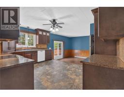 38 Mollison Crescent thumbnail 8