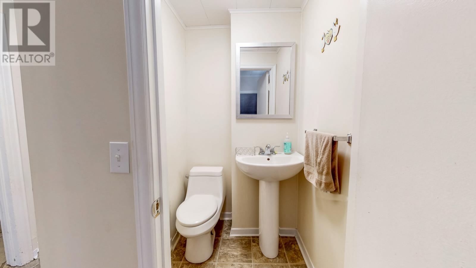 51 Golf Avenue - 14