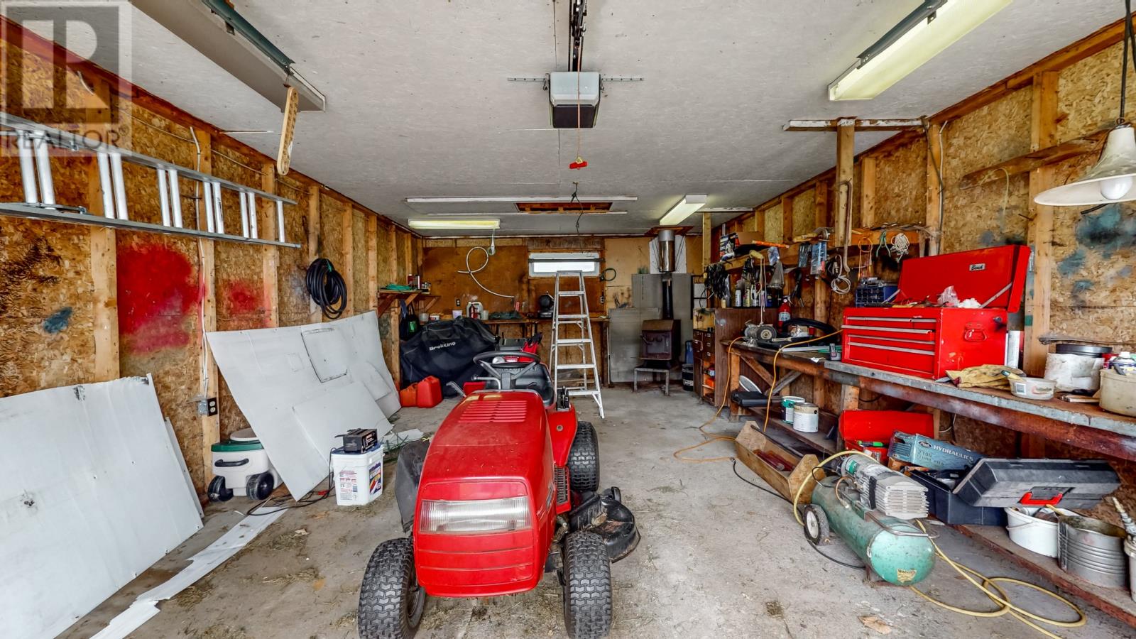 51 Golf Avenue - 27