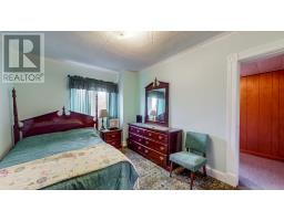 51 Golf Avenue thumbnail 20