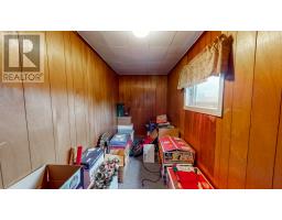 51 Golf Avenue thumbnail 21