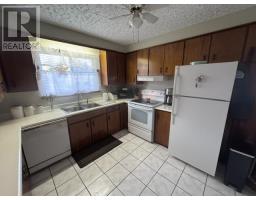 7 Centennial Drive thumbnail 16