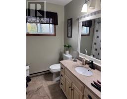 7 Centennial Drive thumbnail 31
