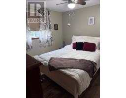 7 Centennial Drive thumbnail 37