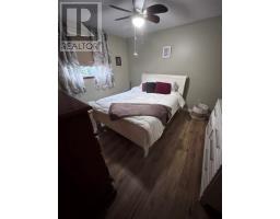 7 Centennial Drive thumbnail 38