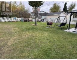 7 Centennial Drive thumbnail 39