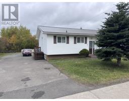 7 Centennial Drive thumbnail 44