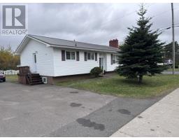 7 Centennial Drive thumbnail 45