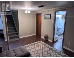 7 Centennial Drive thumbnail 6