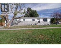 5203 42 Avenue, Taber — photo 2