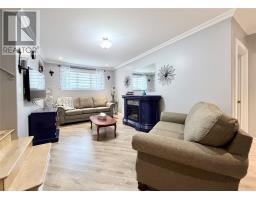 4 Warren Drive thumbnail 15