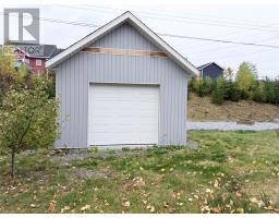 4 Warren Drive thumbnail 20