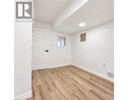 69 Tupper Crescent Unit# Lower, Kitchener, ON N2B2Y1 Photo 9