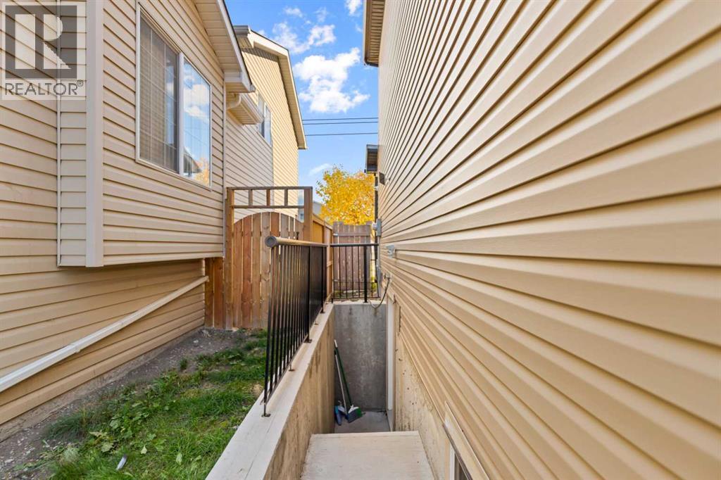 6 Martin Crossing Way NE, Calgary — photo 3