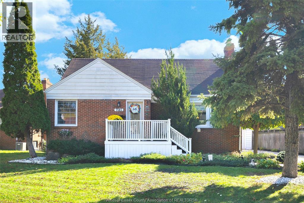 7565 St. Rose, Windsor