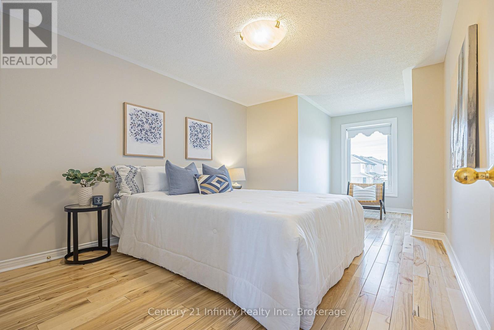 8 Weaver Street, Clarington, ON photo 19