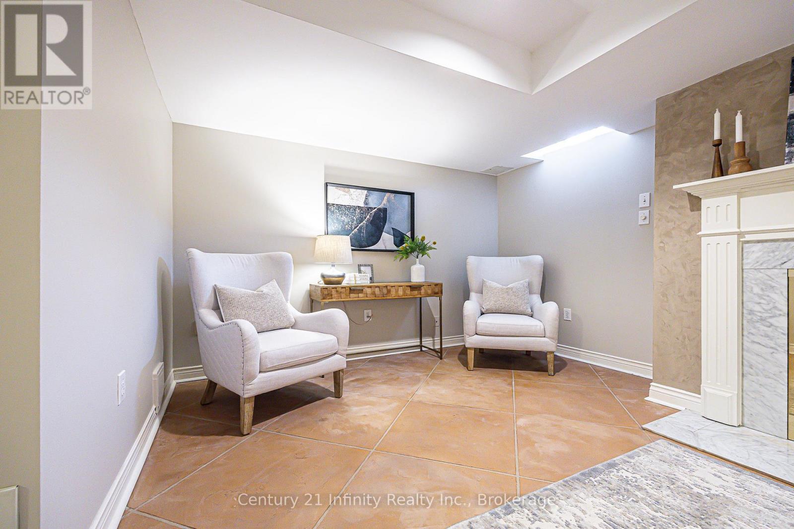 8 Weaver Street, Clarington, ON photo 24