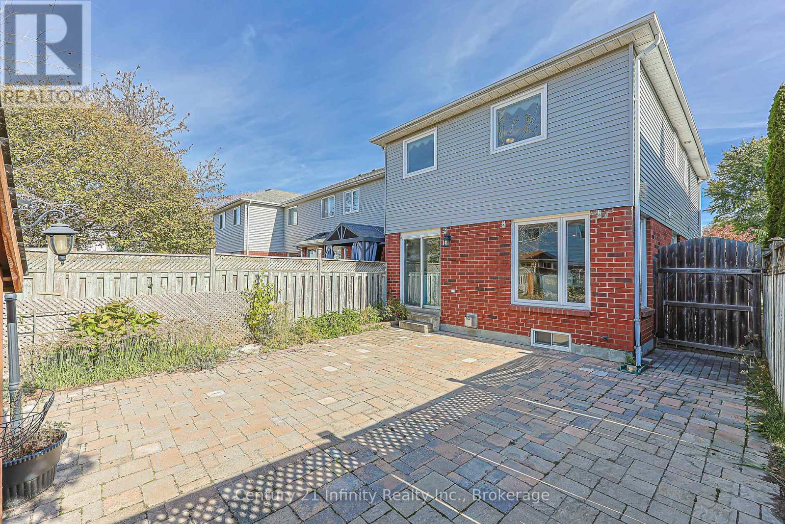 8 Weaver Street, Clarington, ON photo 29