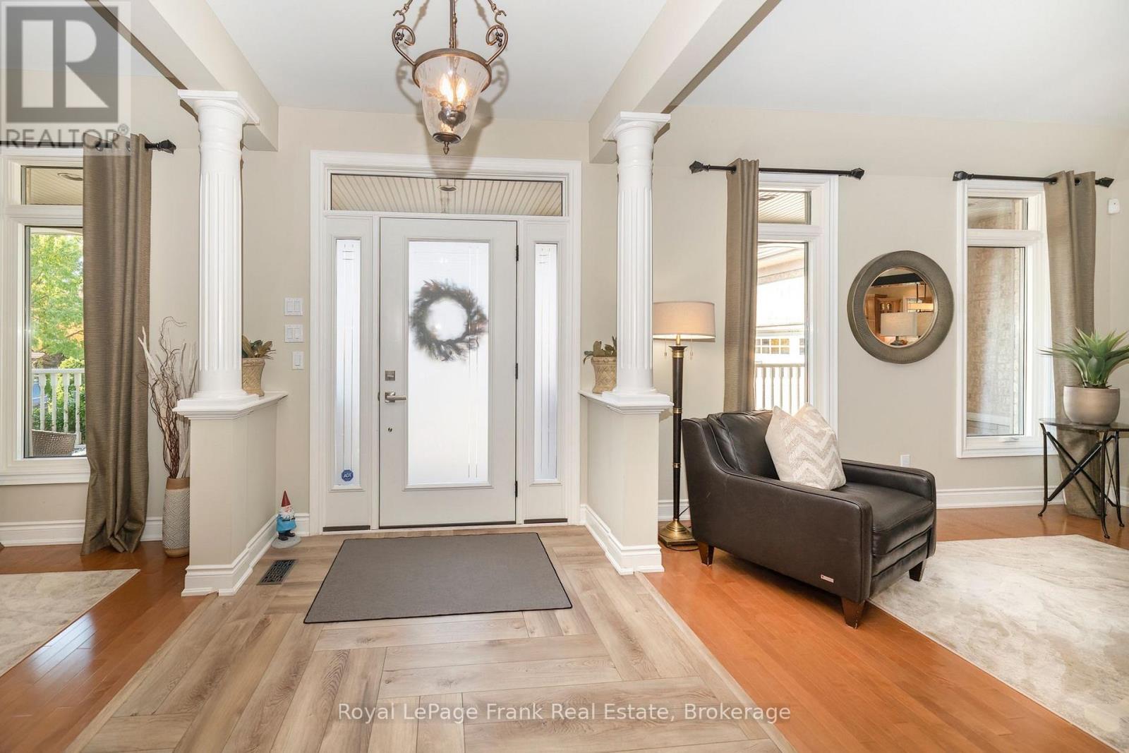 3705 Cochrane Street, Whitby, ON photo 4