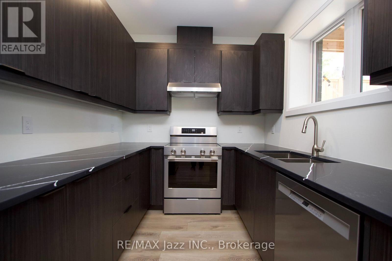 MAIN- 639 Hortop Street, Oshawa, ON photo 12