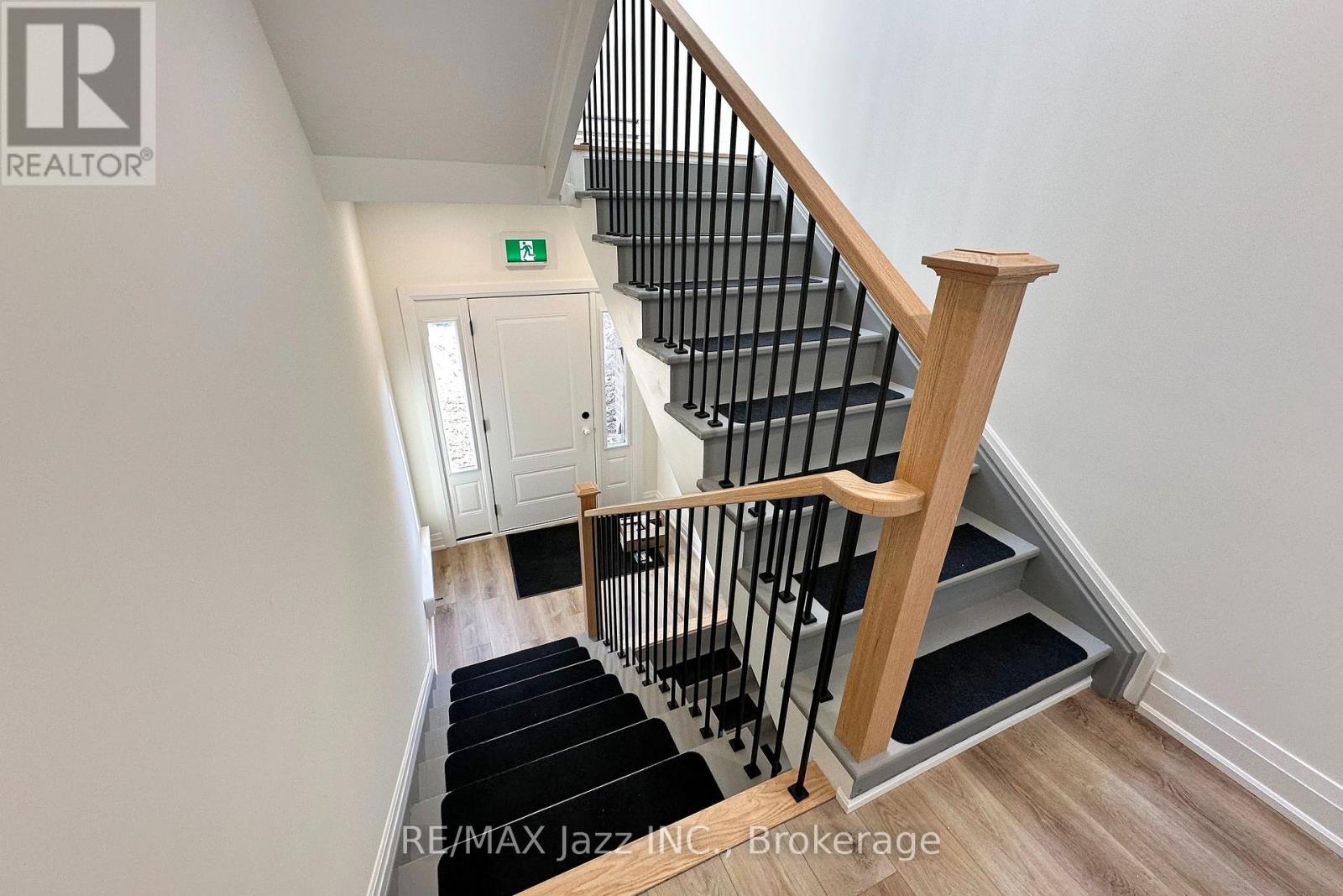 UPPER- 639 Hortop Street, Oshawa, ON photo 14
