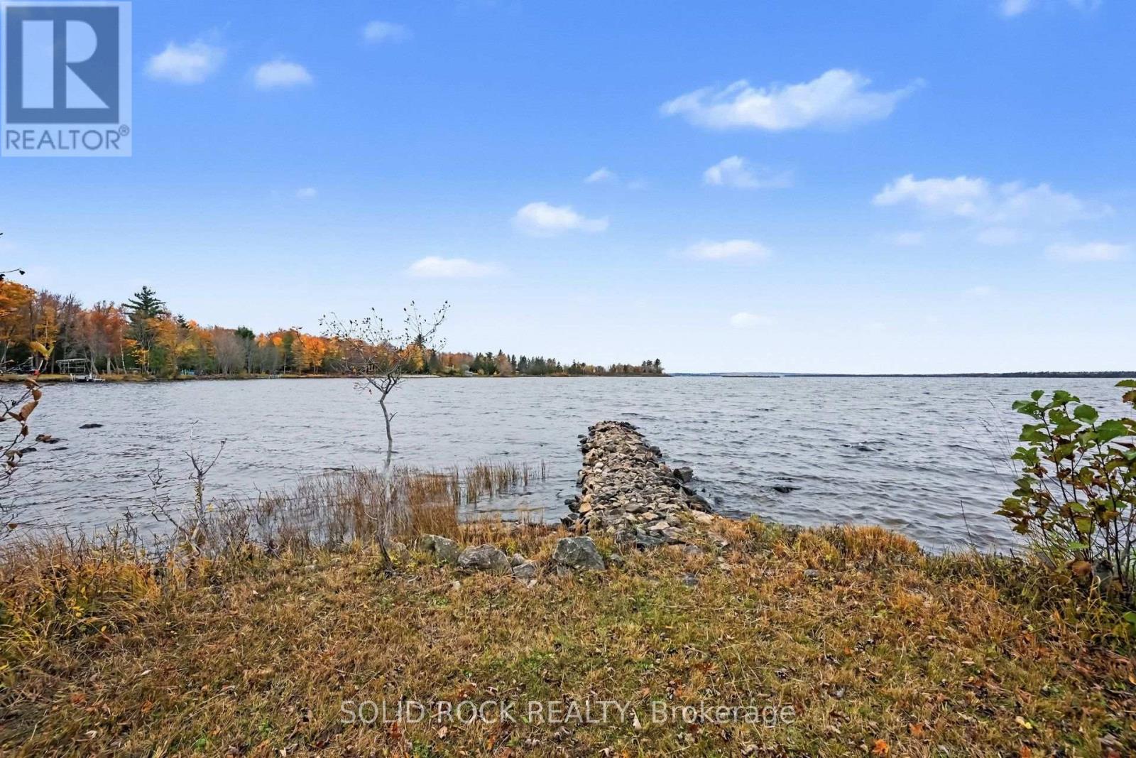 Homes for Sale in Ottawa – 107 LIGHTHOUSE LANE – By Peter Sagos - Image 4