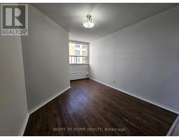 Foyer - 309 - 1801 Eglinton Avenue W, Toronto, ON M6E2H7 Photo 6